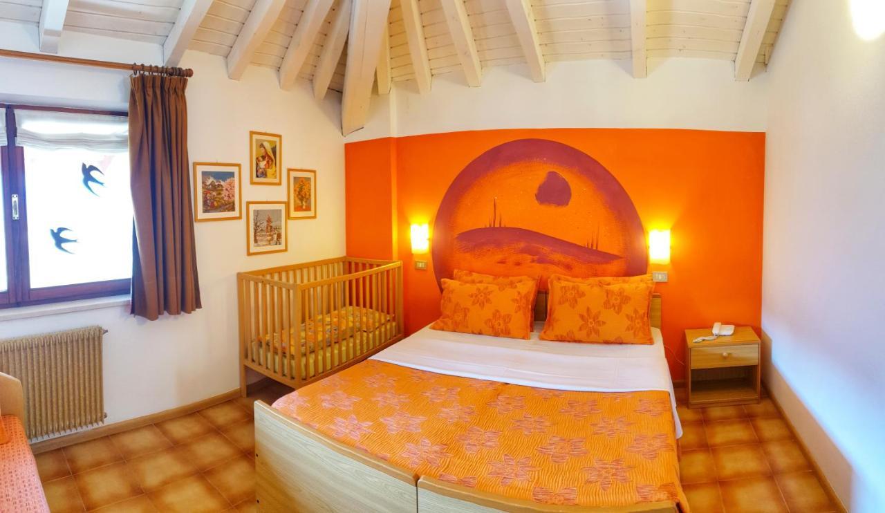 Family Hotel Primavera Levico Terme Exterior photo